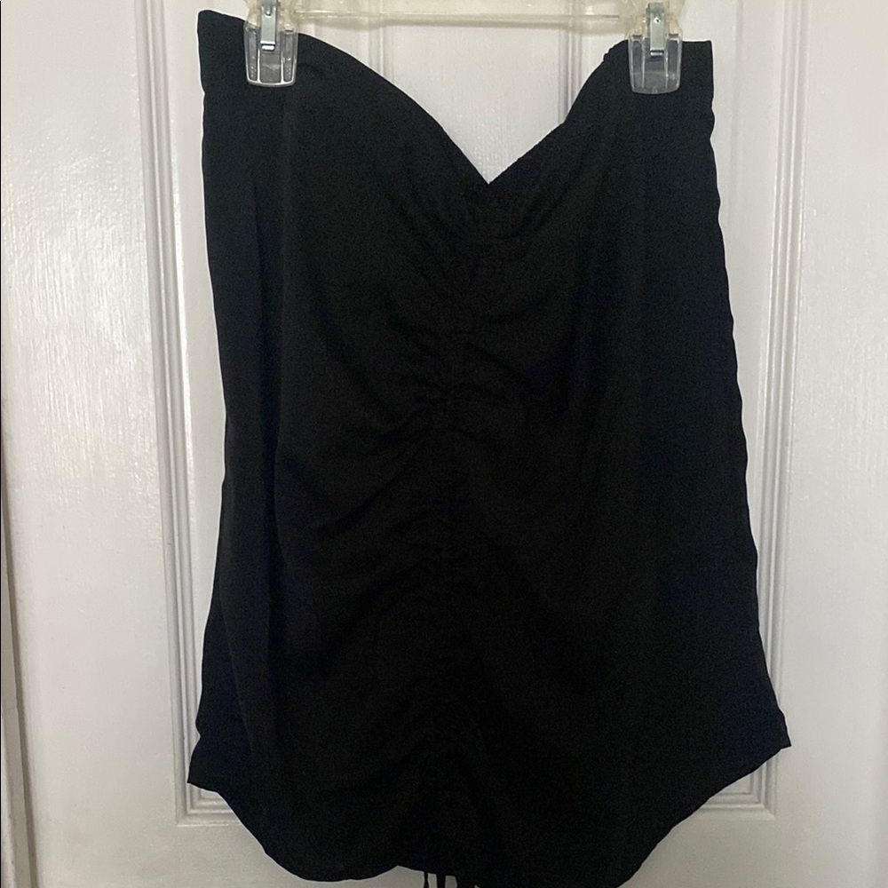 Elegant Black Ruched Skirt